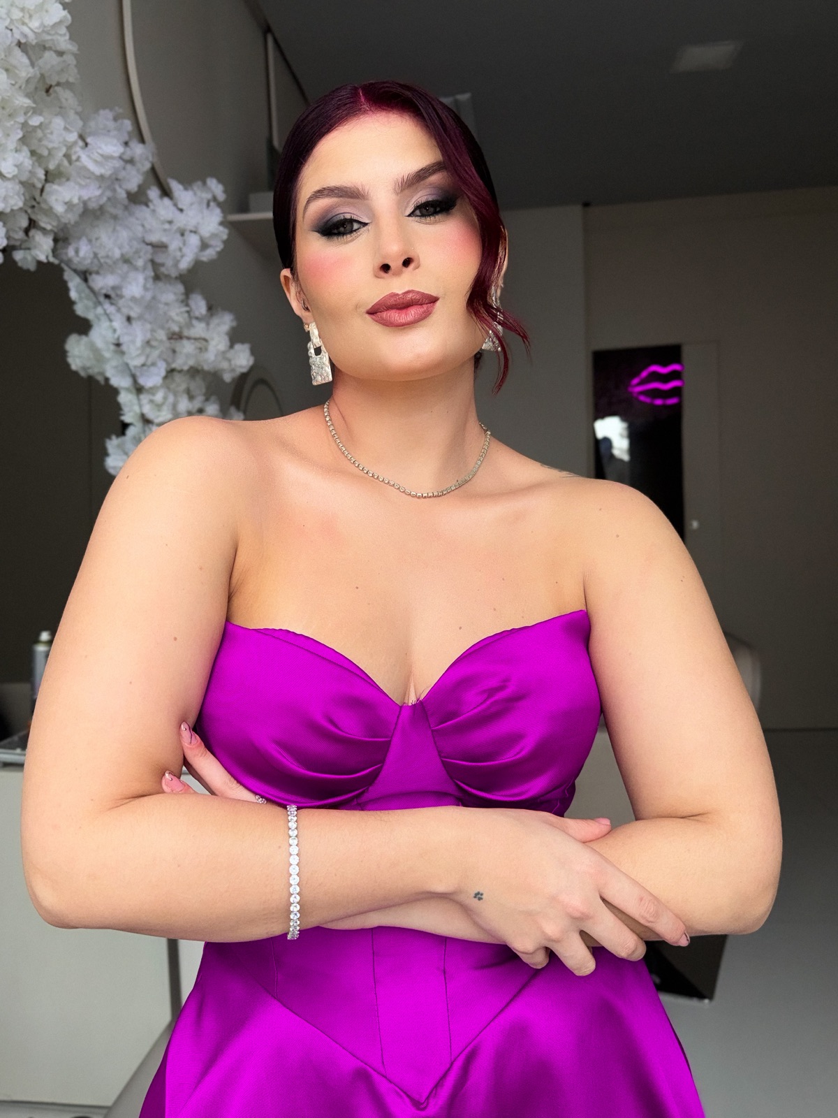 Maquiagem de festa com sombra esfumada